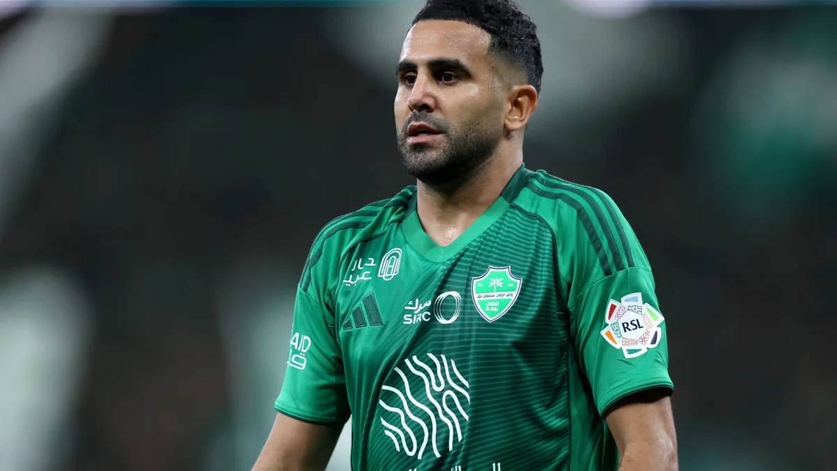 مصادرنا الخاصة الآن تكشف: رياض محرز على أعتاب الدوري التركي.. صراع شرس مع الوحدة الإماراتي